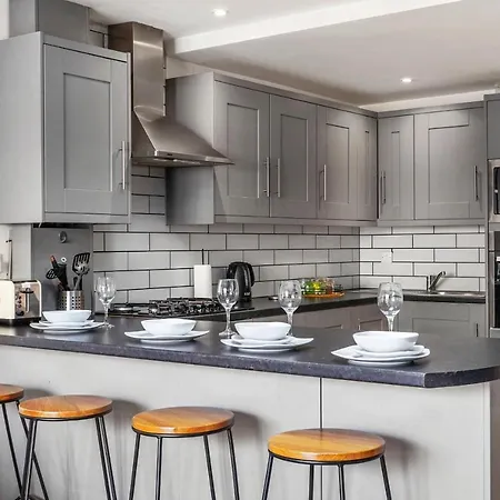 Boutique Abode - Sleeps 6-parking &garden Бристоль